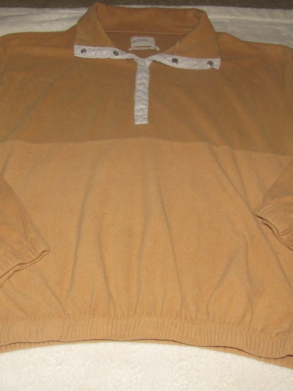 Urban Outfitters Fleece Sweatshirt Beige/Tan Size Medium USED